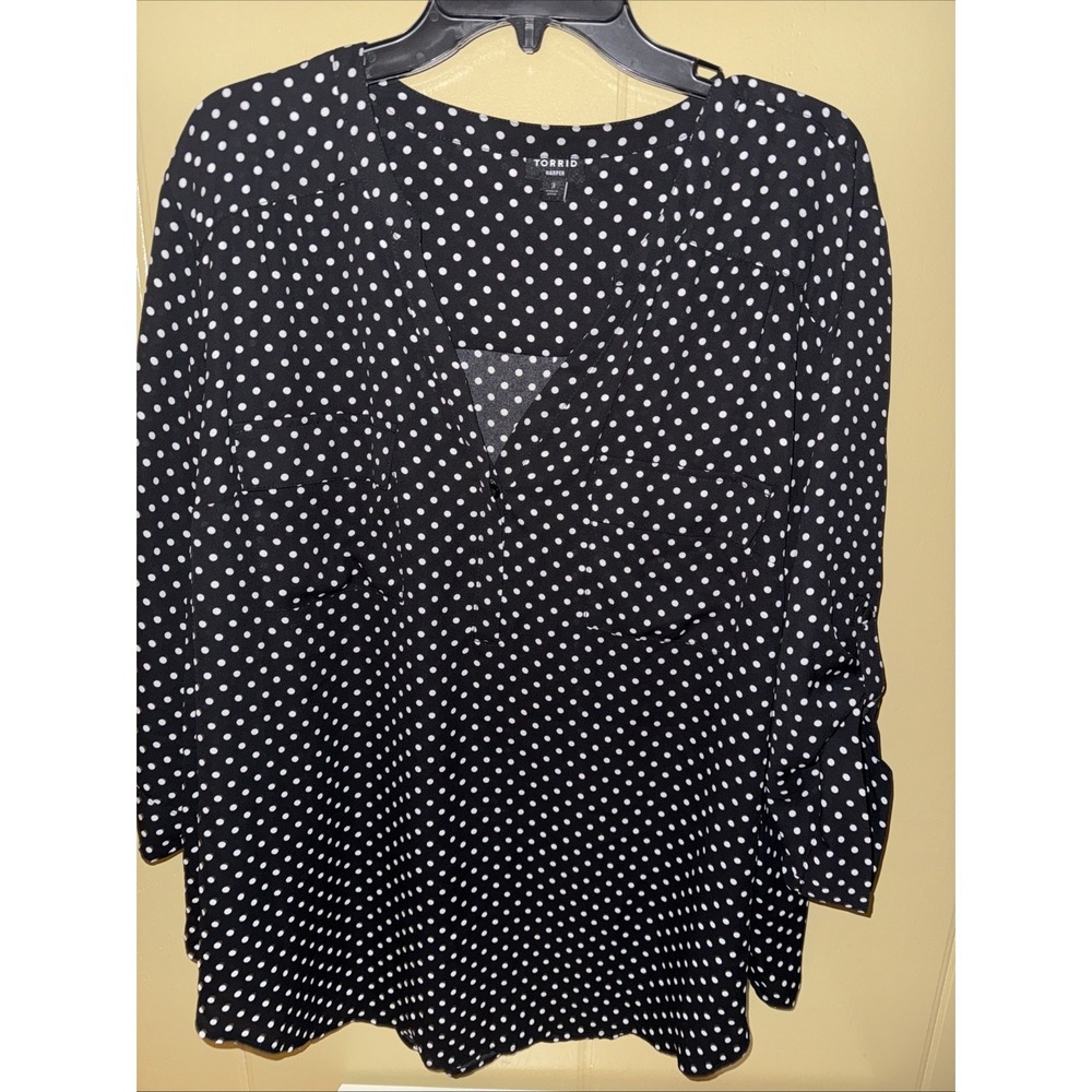 Torrid 3 Dress Top - Black And White Polka Dots dot-Great For Work!